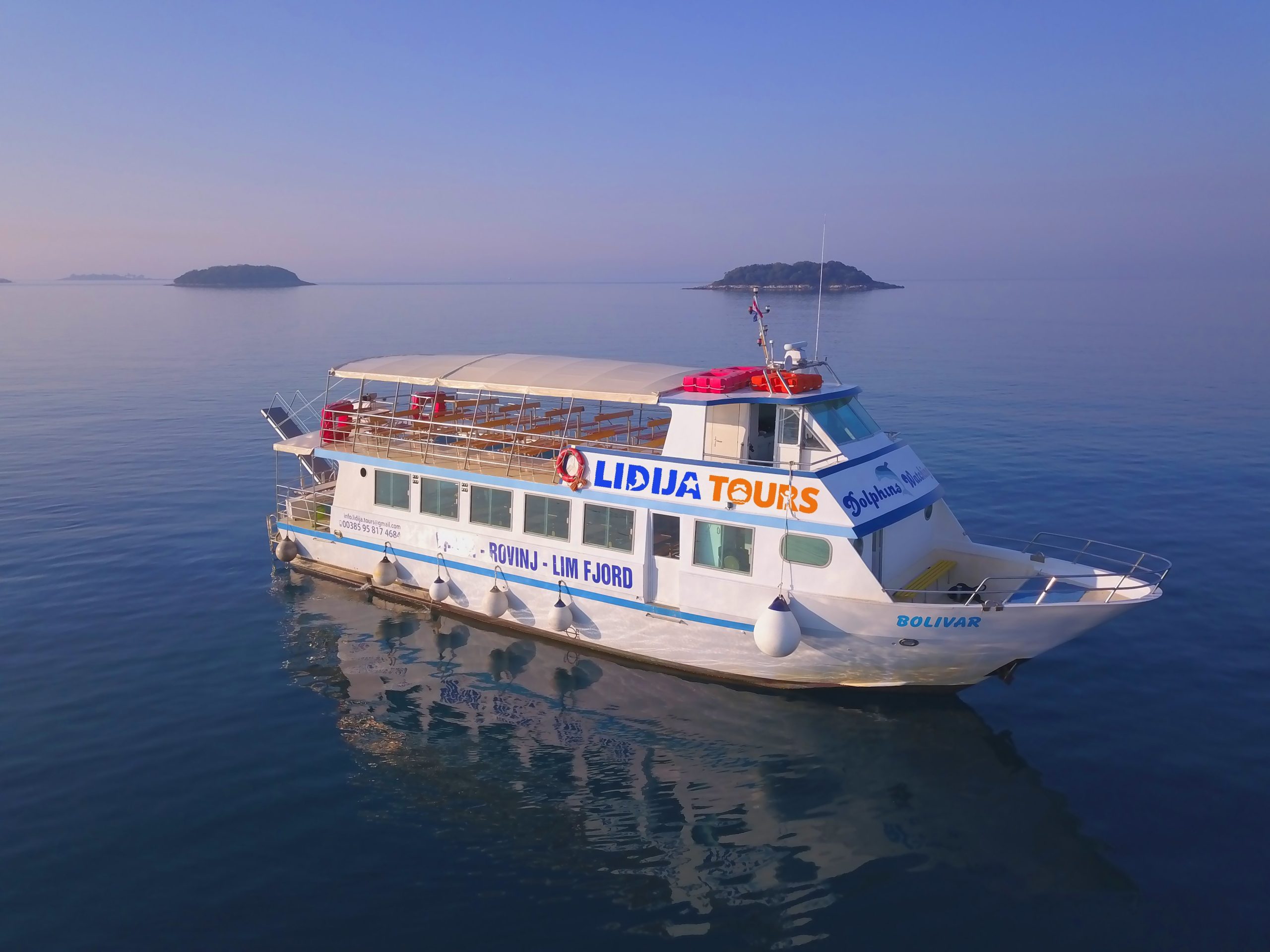 Lidija Tours Boat Bolivar